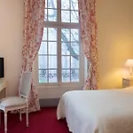 Chateau De L'hermitage Szálloda