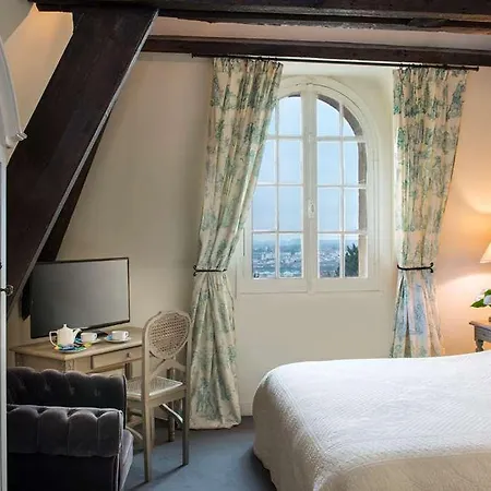 فندق Chateau De L'hermitage بونتواز