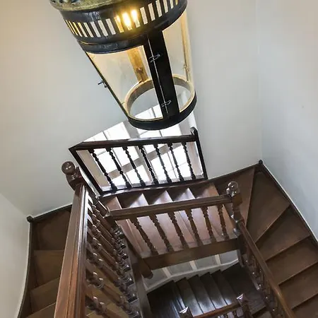 Chateau De L'hermitage فندق 3*