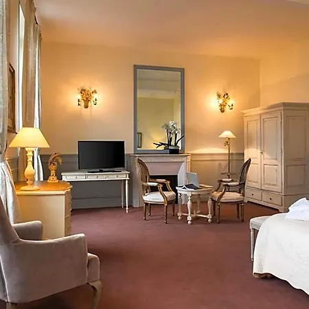 Chateau De L'hermitage 3* بونتواز