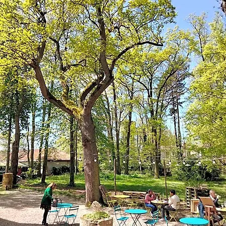 فندق Chateau De L'hermitage بونتواز