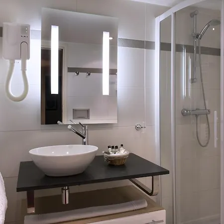 Hotel Chateau De L'hermitage Pontoise