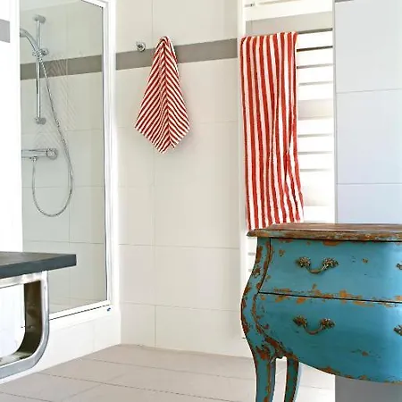 Hotel Chateau De L'hermitage Pontoise