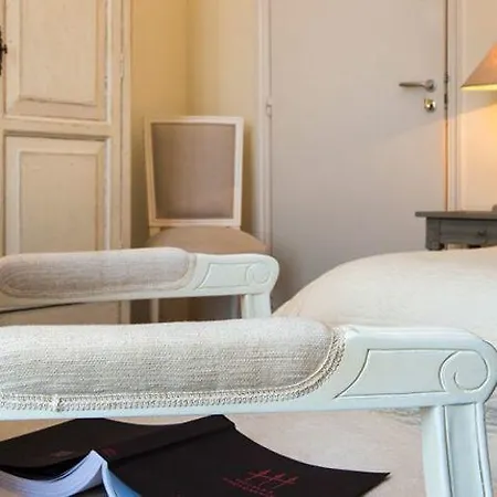 Ξενοδοχείο Chateau De L'hermitage 3*