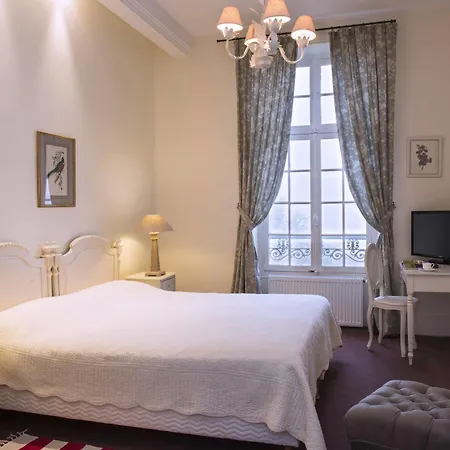 Chateau De L'hermitage 3*