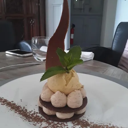 ホテル オテル シャトー ド レルミタージュ ポントワーズ