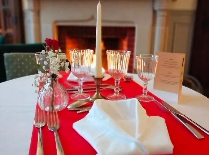 Hotel Chateau De L'hermitage 3*